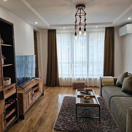 Toni'S Hidden Gem Apartman Kazanlak Kültér fotó