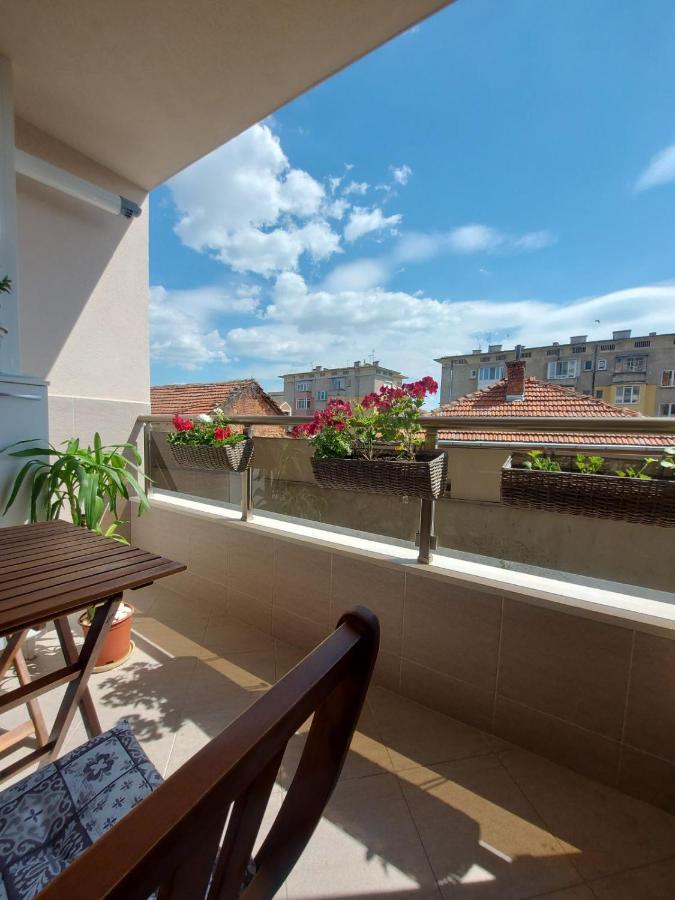 Toni'S Hidden Gem Apartman Kazanlak Kültér fotó