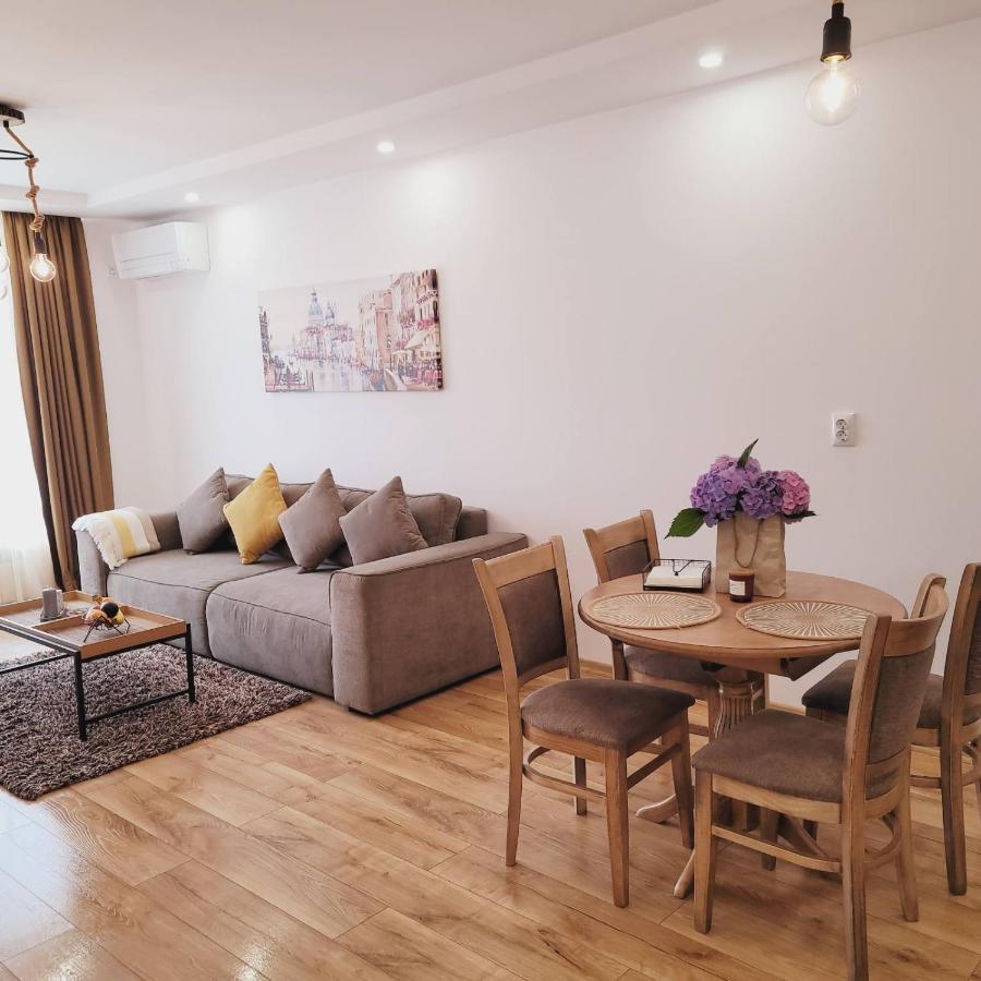 Toni'S Hidden Gem Apartman Kazanlak Kültér fotó